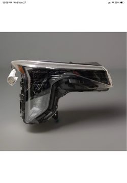 2025 2026 KIA K4 LED REFLECTOR RIGHT HEADLIGHT USED OEM COMPLETE 92102GG140