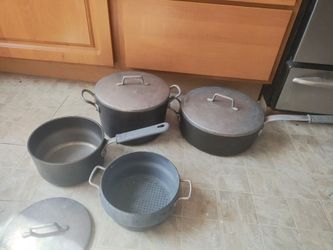 Vintage magnalite professional cookware.