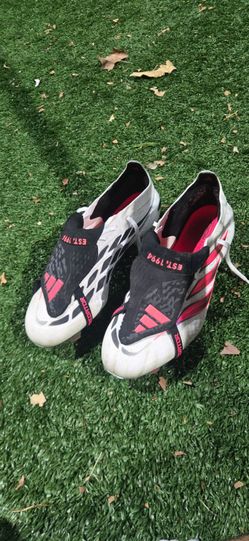 Adidas predator elite fg (size 9)