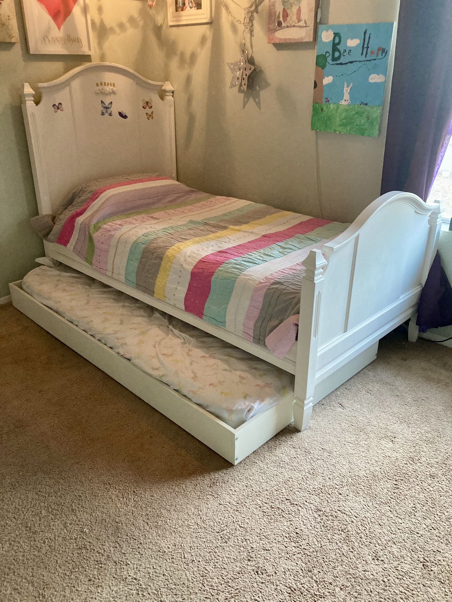 Pottery Barn Twin Size Trendle Bed