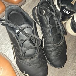 Pumas Shoes