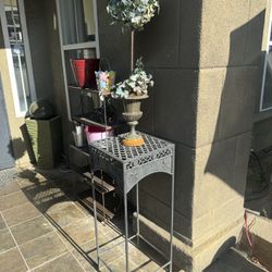 Metal Plant Stand With Plant
