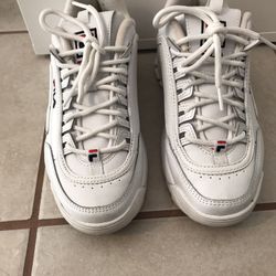 Good Condition- FILA Women’s Shoes/ Size 6.5