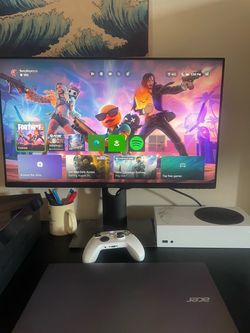 Xbox Series S w/Controller