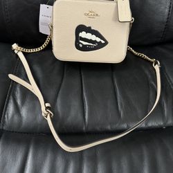 New Coach X Tom Wesselmann Box Lips Ivory Crossbody Bag CQ045!!!