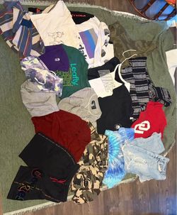 Men/teen clothing bundle
