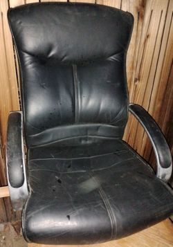 Black Faux Leather Office Chair with Armrests