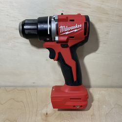 Milwaukee M18 18-volt Lithium-Ion 1/2” Compact Drill/Driver