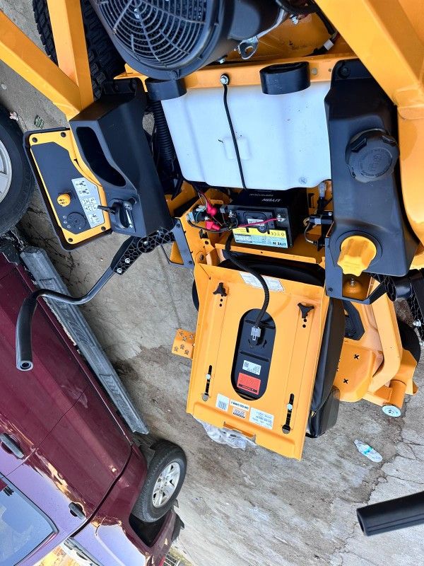 Cub CadetUltima ZT1 50 in. Fabricated Deck 23HP V Twin...