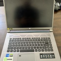 Predator TRITON 500 SE