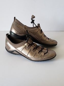 ECCO Vibration II Bronze Metallic Bronze Leather Mesh Sneakers for Sale Phoenix, AZ - OfferUp