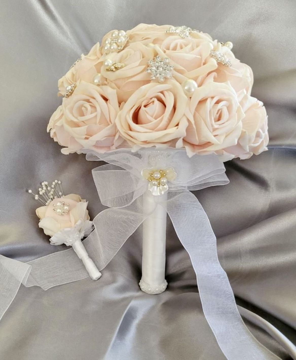 Light peach Roses & Brooches Wedding Bouquet 