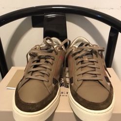 Burberry Shoes 