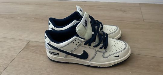 Nike SB Dunk Low Supreme Sneakers