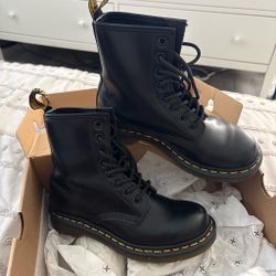 Dr. Martens Boots size 6