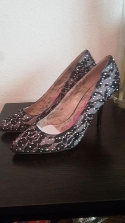Size 8 betseyville heels