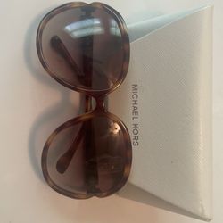 Michael Kors Sunglasses And Case! Look Brand New! No Damage at All