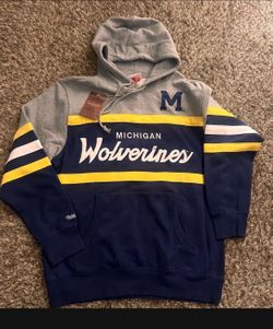 MICHIGAN Wolverines Pull Over sweater