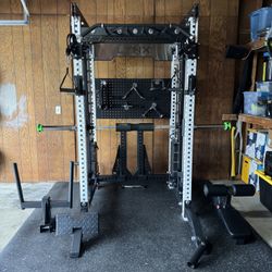 Squat Rack with Smith Machine & Cable Pulley - Home Gym