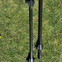Thule Rack With Foot Packs