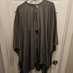 3pc Women's Outfit Pant, skirt, and cape 