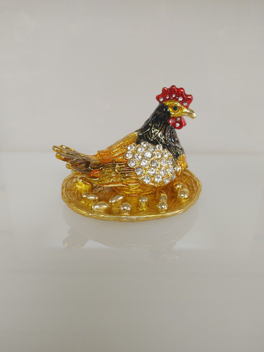 Rhinestone Hen  / Chicken _ eggs figurine / trinket ( NEW ) gold / black / silver