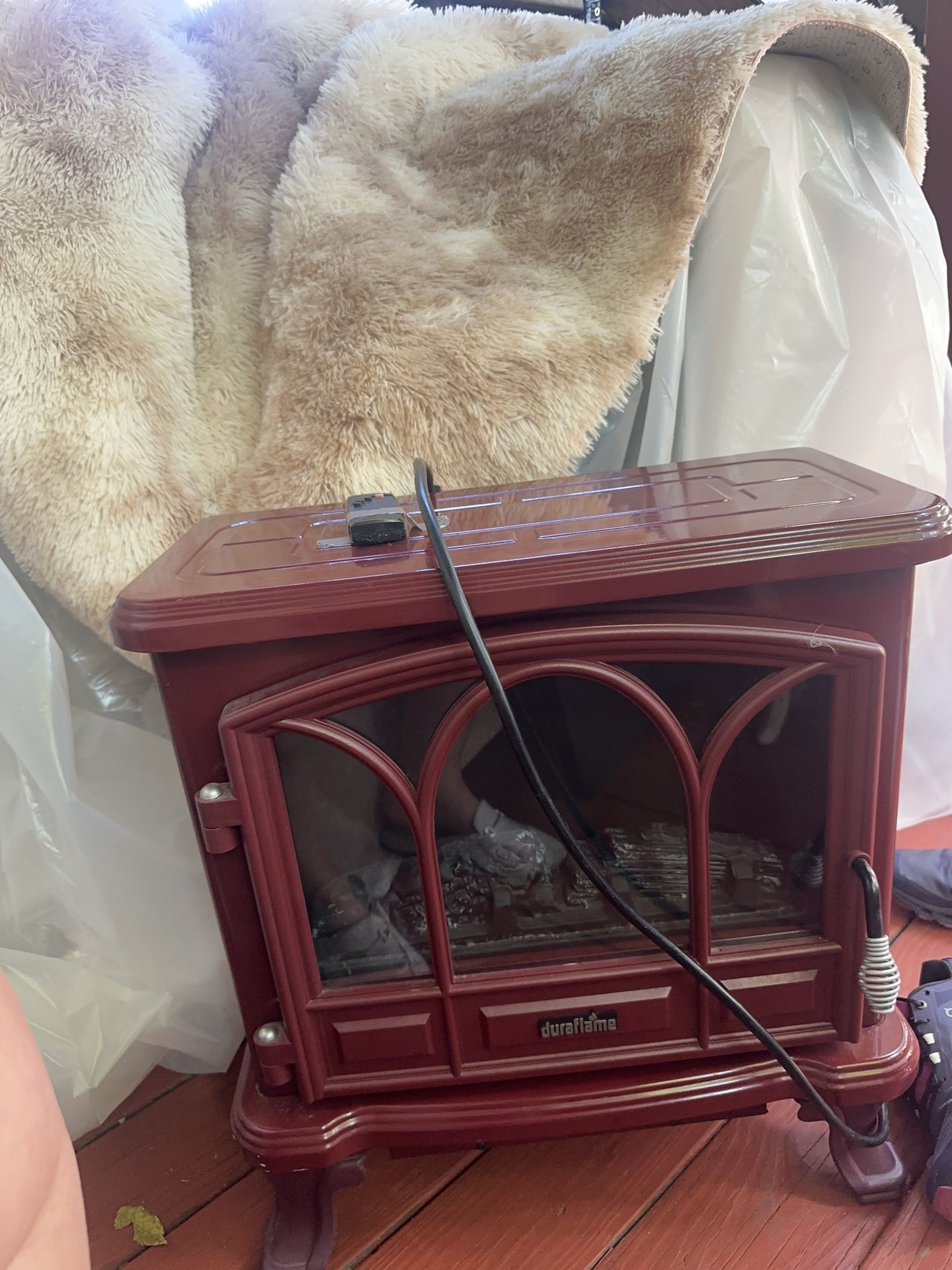 Duraflame electric fireplace stove heater