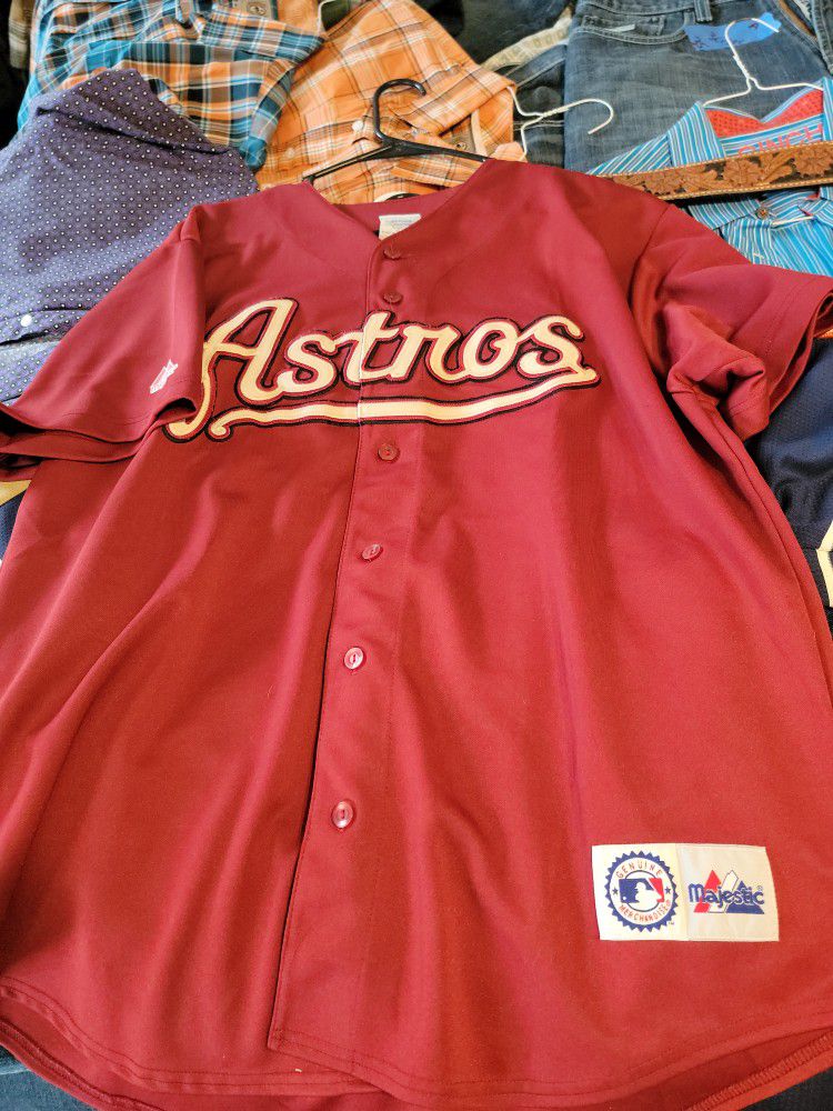 Old Style Clemens Astros Jersey Size Large for Sale in Houston, TX