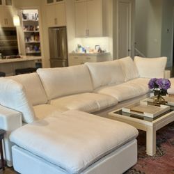 8 Piece Deluxe Cloud Sectional WJS Homes