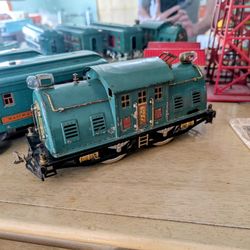 Lionel Standard Gauge Trains Set With Track