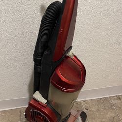 Great Ugly Vacuum BAGLESS elite rewind deluxe model 