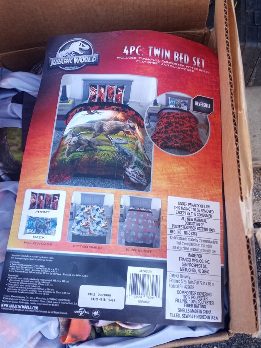 Jurassic World 4 Piece Twin Bed Set