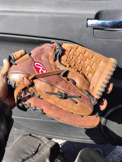 Rawlings basket web baseball glove