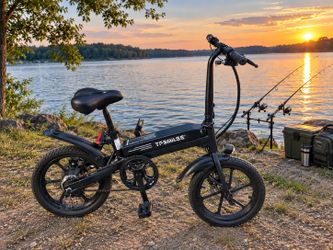 $320! Free Delivery. New Inner tubes. New break pads all works 100% electric bike ebike 22mph 40mioes range keys. Charger & helmet. Trade for