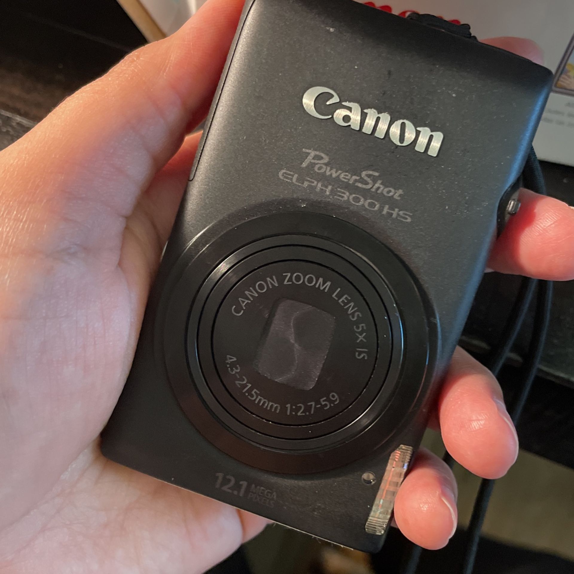 USED Canon Power Shot ELPH 300 HS