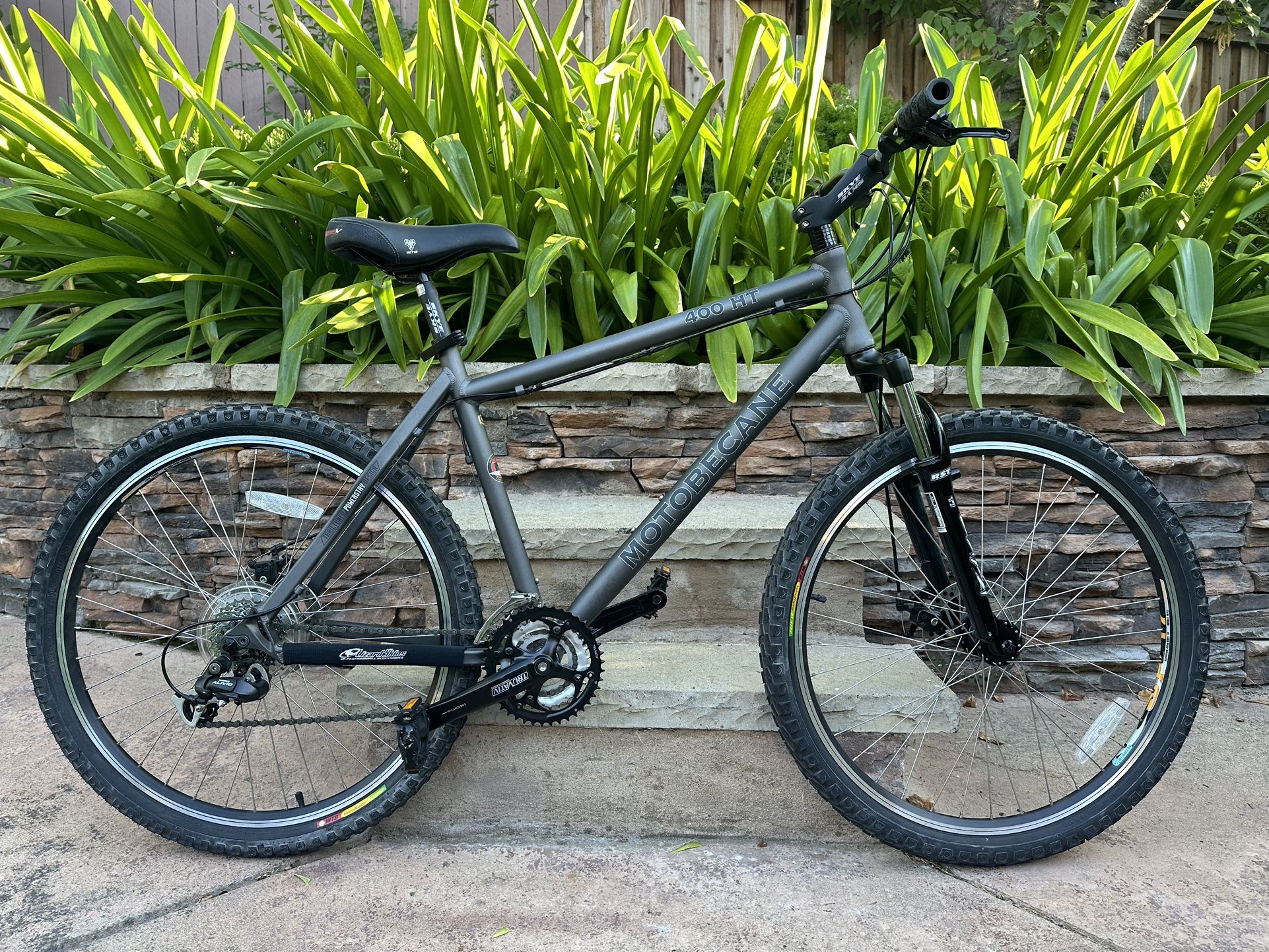 Motobecane 400HT Bike