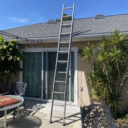 20ft Lightweight Aluminum Extension Ladder
