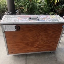 Custom Wood Pedalboard (read post) 