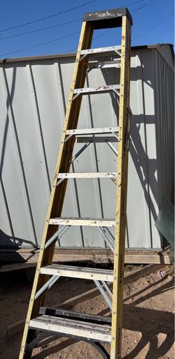 8ft Husky Ladder