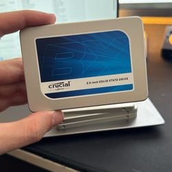 Crucial 480 GB SSD