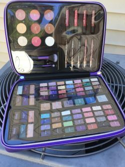 ULTA BEAUTY 94 PIECES MAKEUP KIT FOR WOMEN