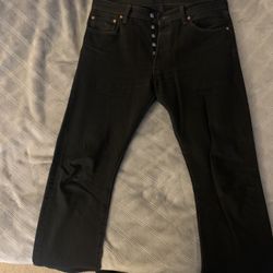 Levi’s 501. 34x32. Black 