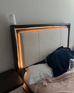 Bedroom set need gone asap