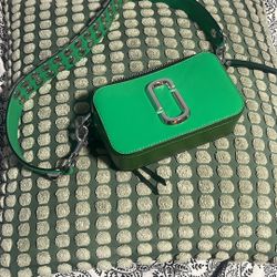 Authentic Marc Jacob’s Short Strap Purse