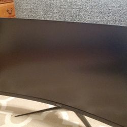 MSI 4K 144 Hz GSYNC Curved Gaming Monitor, Excellent Condition