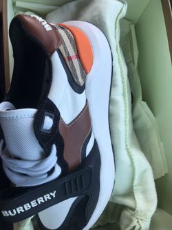 Burberry shoes