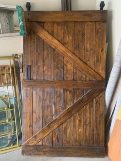Rolling barn door