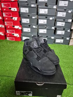 Jordan Retro 4, Black cats versión 2025