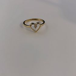 14k Gold Heart Ring With Stone 