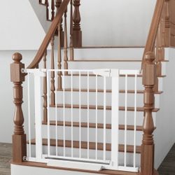 Cumbor Safety Gate Heavy Duty Baby Or Pet Gate Never Used